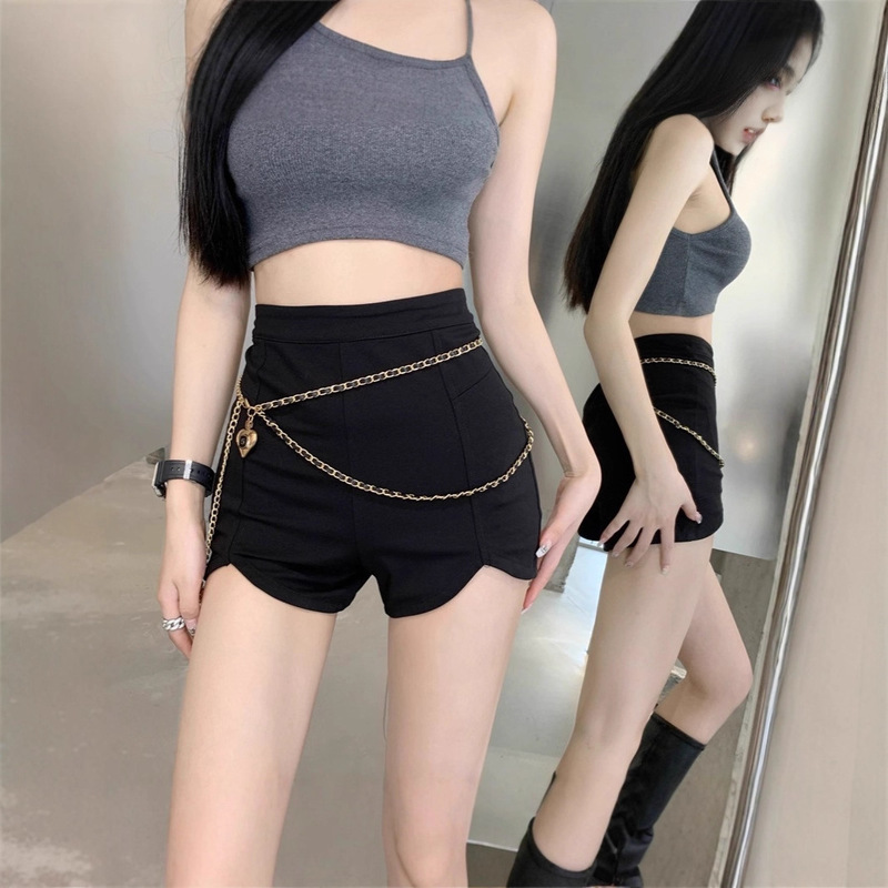 Black High-Waisted Slimming Casual Shorts for Women, Summer Design, Hip-Hugging Hot Pants, Trendy Shorts Black High-Waisted Slimming Casual Shorts for Women, Summer Design, Hip-Hugging Hot Pants, Trendy Shorts
