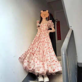 温柔风法式超仙绝美精致碎花连衣裙女夏天新款收腰显瘦气质大摆裙