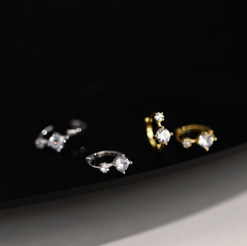 Light Luxury and High-End Super Flash Peach Heart Zircon Open Ring Female Niche Ins Elegant Sweet and Cool Index Finger Ring R