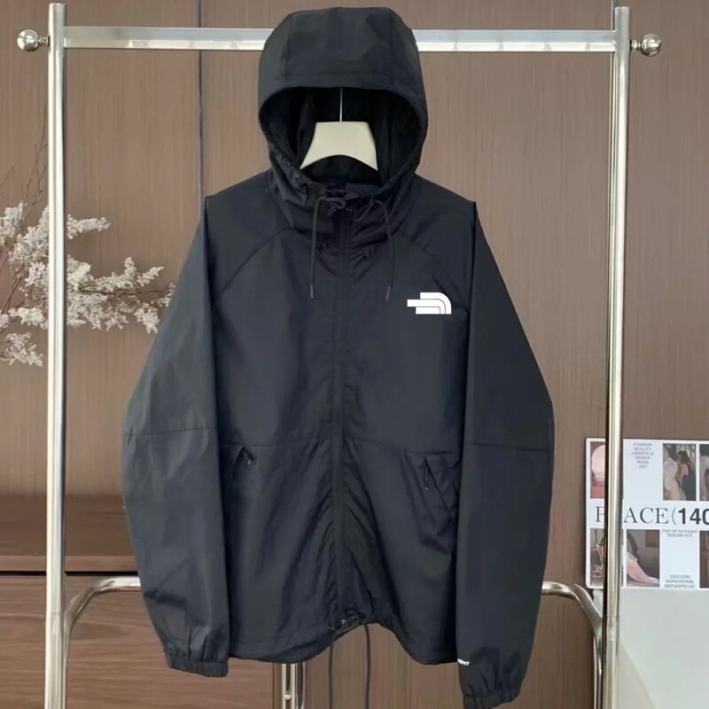 25 New Fashionable and Stylish Outdoor Sports Windproof and Waterproof Simple and Practical Men's and Women's Jackets