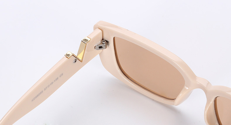 Occhiali da sole uomo con cerniera in metallo stile alla moda_voghion.com