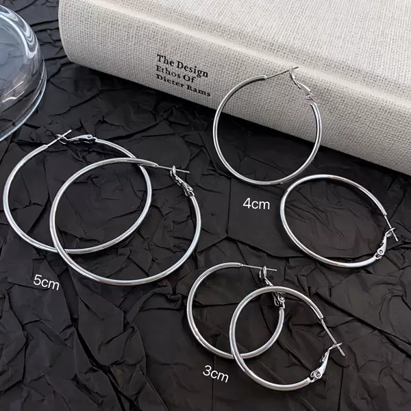 The Story of Roses Liu Yifei and Huang Yimei's Same Style Metal Hoop Earrings for Women, New Fashion Earrings