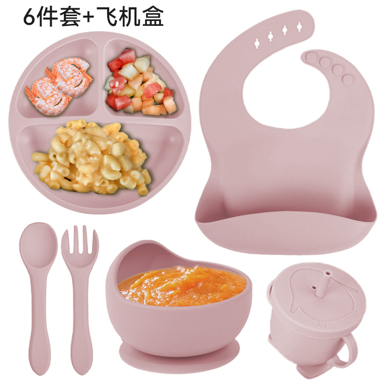 Juego de seis piezas de color rosa raíz de loto (590g) babero pequeño ventosa tazón tenedor de silicona cuchara