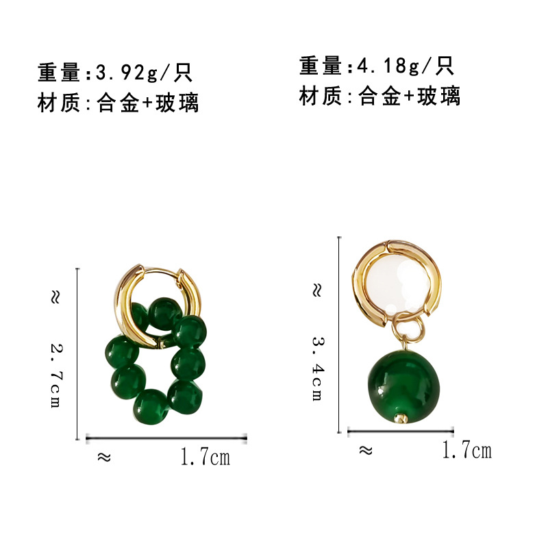 Retro Green Beaded Earrings Asymmetrical Round Earrings display picture 1
