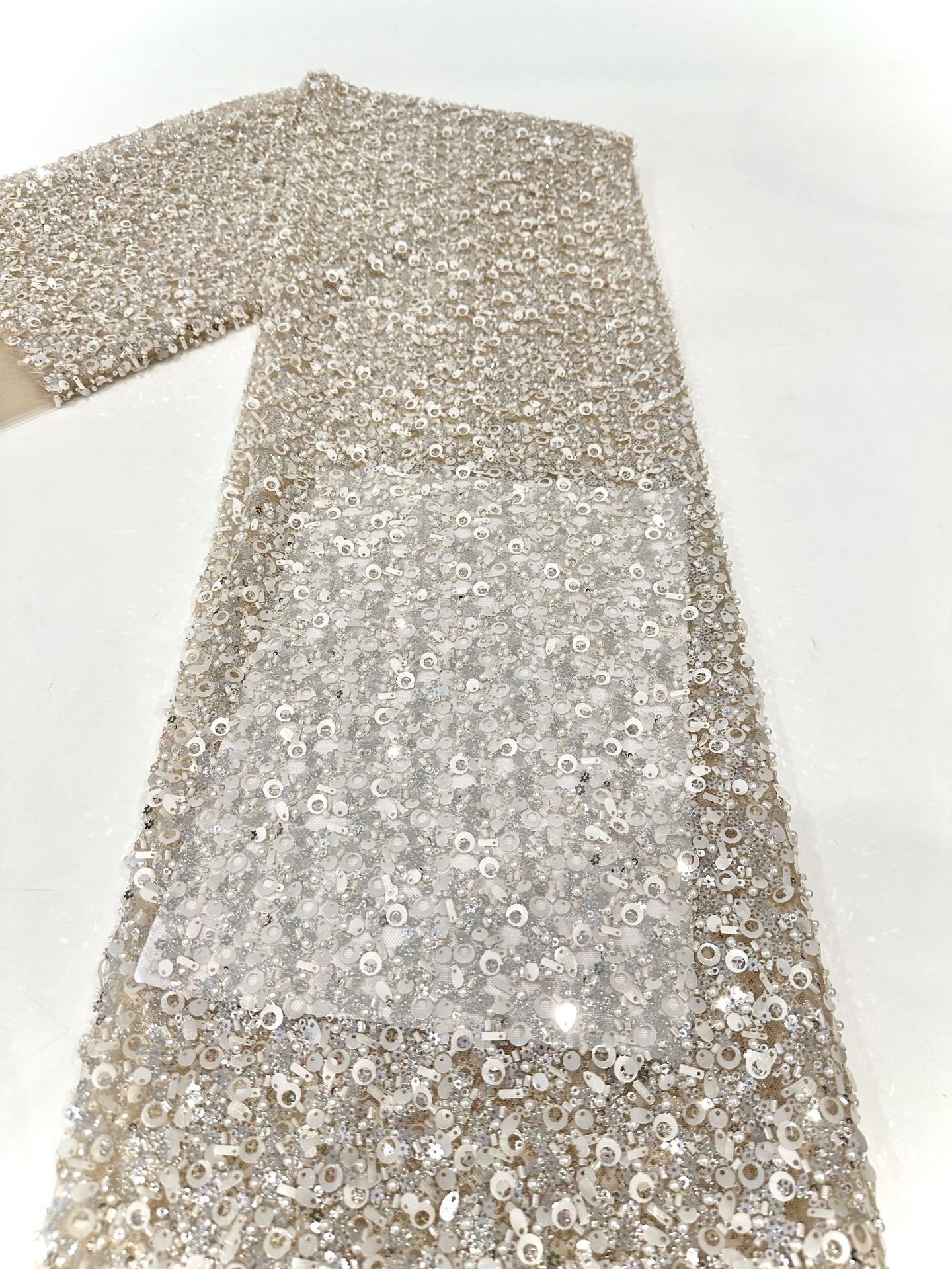 Tubo de perlas bordado pendientes de semillas de melón tela de perlas de moda alta sensación vestido de boda danza tela de moda