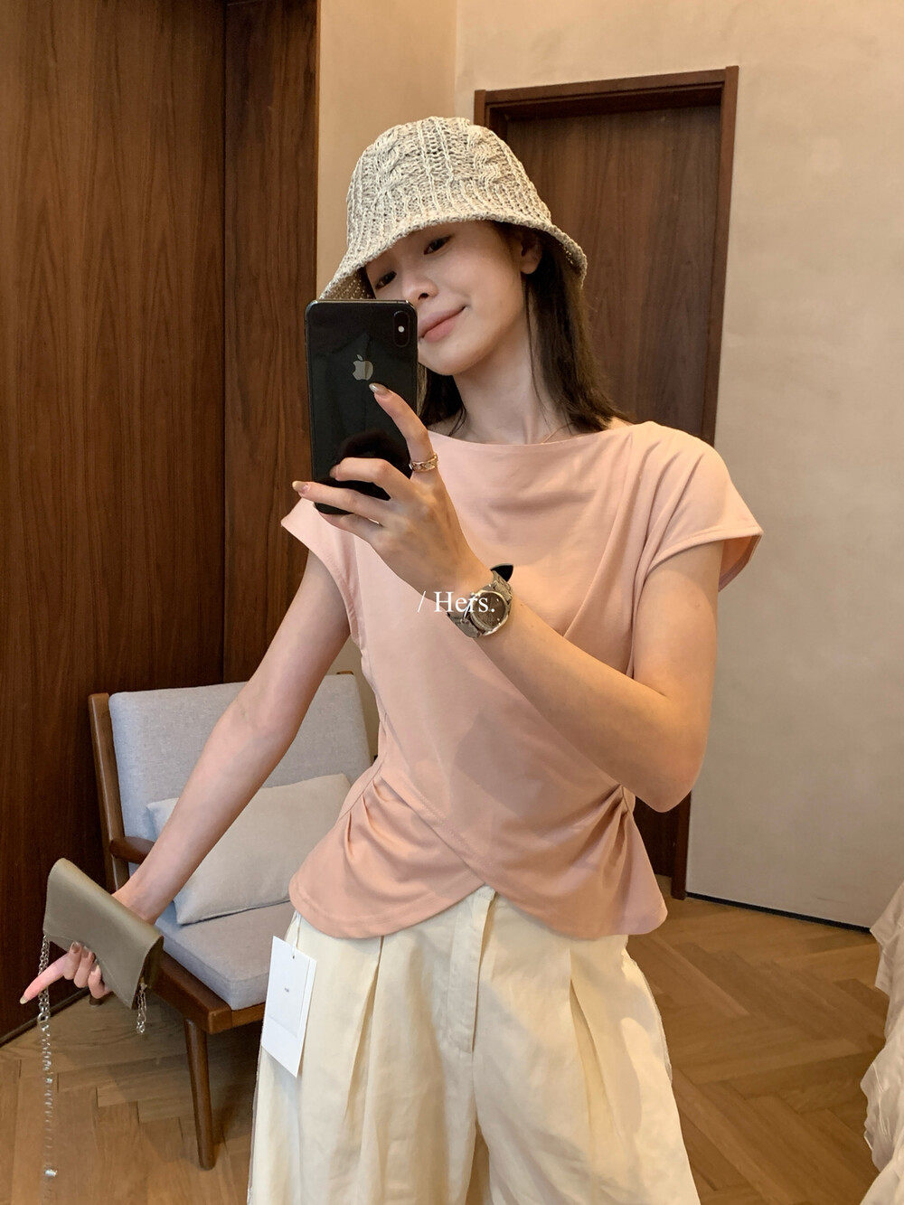 Áo thun nữ tay ngắn cổ tròn phong cách Hàn Quốc, thiết kế lưng xẻ khoét lệch — màu đen, Xám khói, trắng ngà, màu hồng chi tiết 10