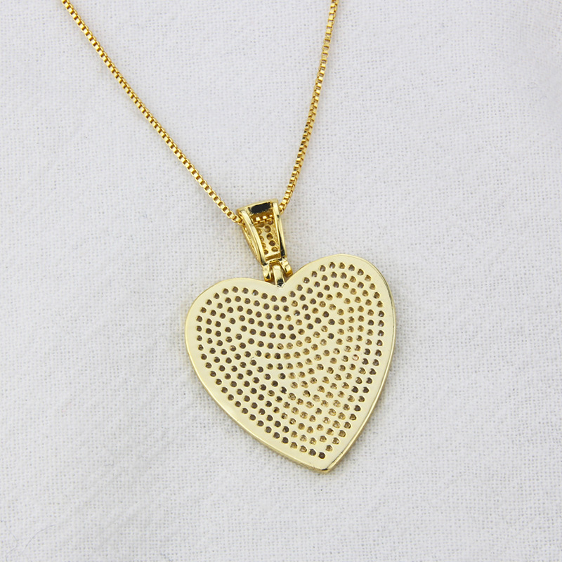 Wholesale Jewelry Full Diamond Heart-shaped Pendant Copper Inlaid Zircon Necklace Stonihaojewelry display picture 6