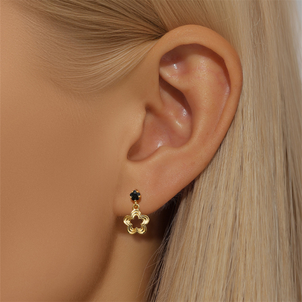 1g Weight 925 Sterling Silver Ear Needle Material Zircon Inlay Material Drop Earrings Classification 1 Pair Quantity Daily Occasion 925 Sterling Silver Material Heart Shape, Flower Pattern All Seasons Season Women's Gender Polished Finish Plating Design Simple Style Style 1 Pair 925 Sterling Silver Zircon 925 Sterling Silver Earrings Heart Shape Flower Drop Earrings 7