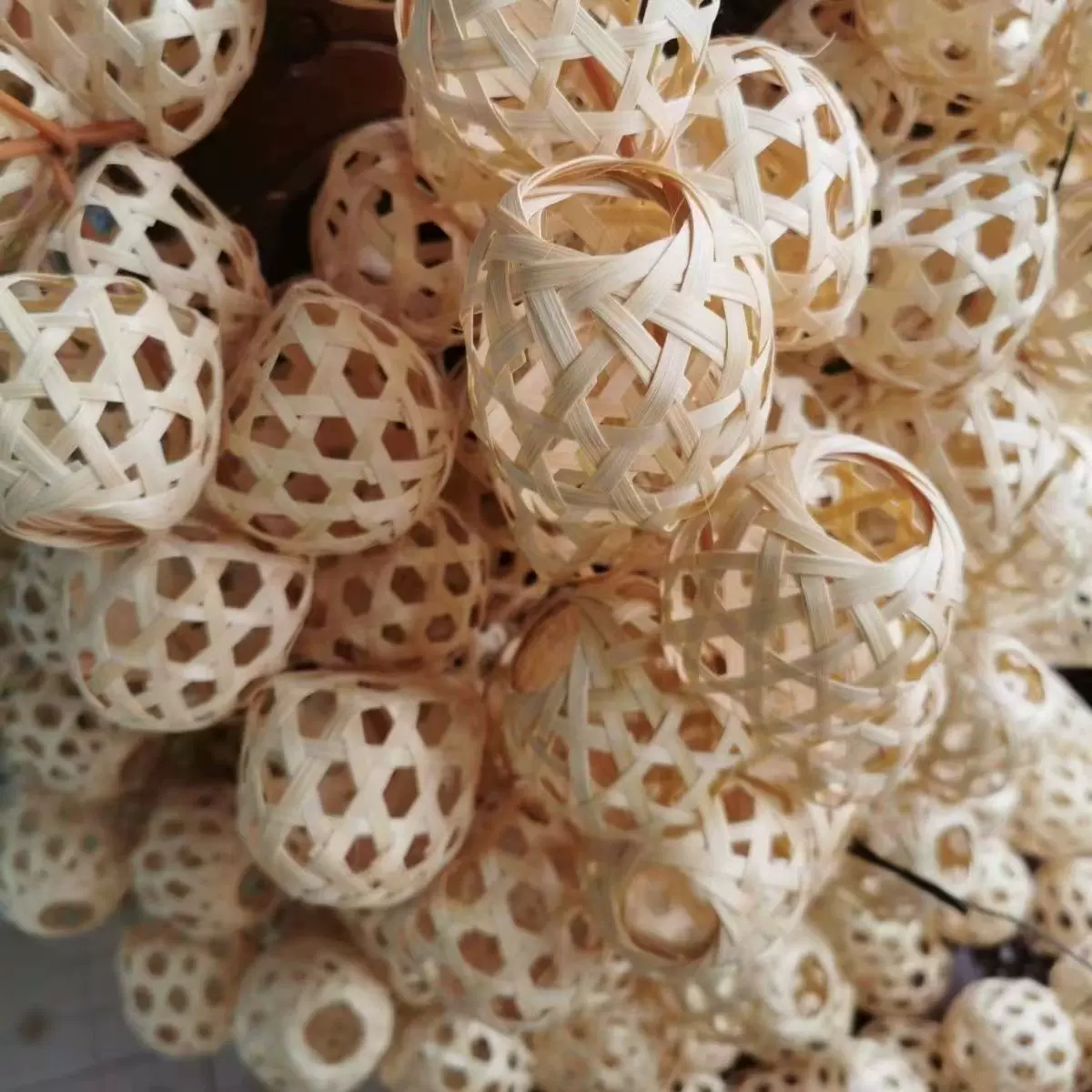 手工竹制编织小灯笼广西鸡笼仔小鸟笼工艺品非遗文创古风笼子批发