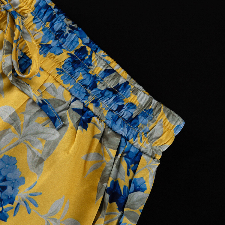 Conjunto de dos piezas de pantalones anchos de cintura alta con cordones y manga larga estampados de satén para otoño e invierno