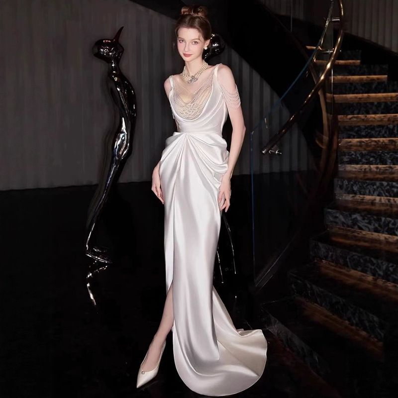 French Satin Light Wedding Dress for Brides, Simple Niche High-End Pearl Suspender Veil, Backless Fishtail Dress