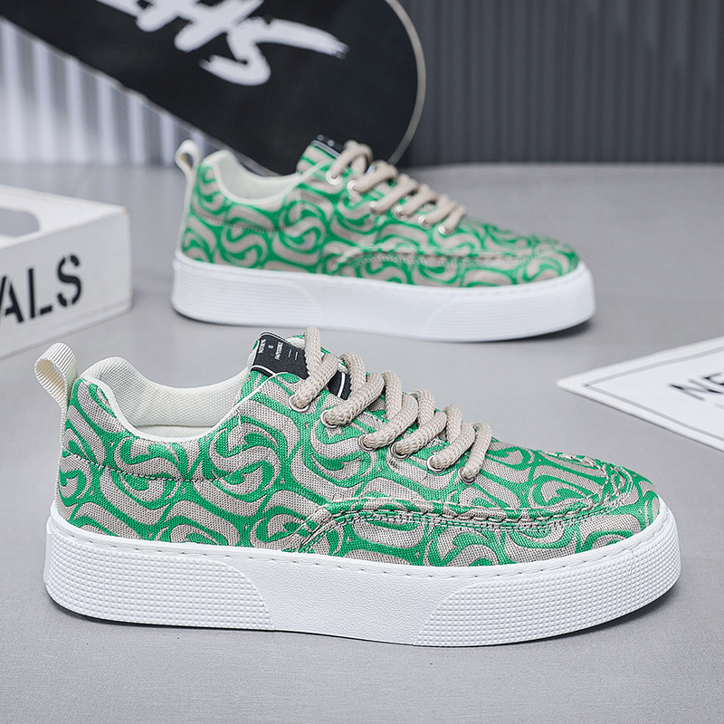 Zapatos de hombre transpirables de primavera y verano de gran tamaño nueva tendencia zapatos deportivos de todo fósforo zapatillas de deporte casuales zapatos de lona de suela suave para hombre al por mayor