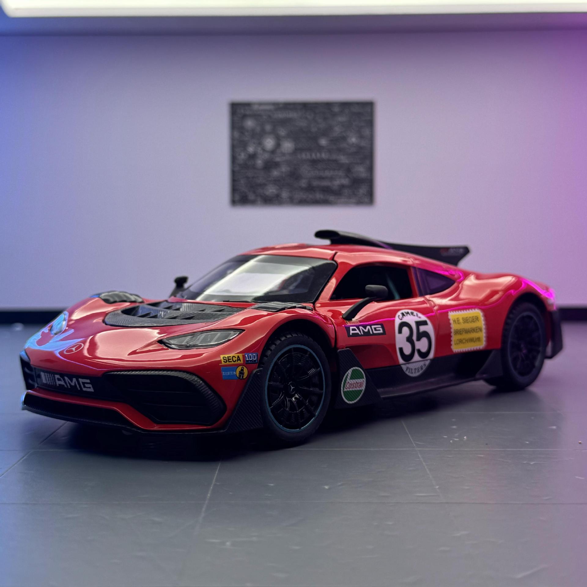 Modelo de coche de aleación Weili 1 a 24 Dachi ONE versión Red Pig coche deportivo con sonido y luz atrás coche de juguete decoración de modelo musical