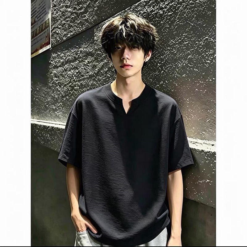Summer Japanese-style faux linen V-neck T-shirt for men, lightweight, breathable, versatile, short-sleeved, trendy, loose-fitting, casual top