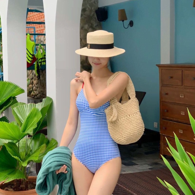 日系女高级感夏季出游海边沙滩连体泳衣甜美可爱度假一件代发泳装