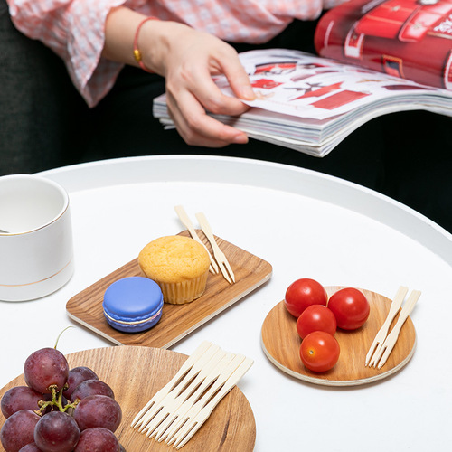 Cake snack fork, dessert two-pronged fork, hotel restaurant fruit pick 100 pieces, bamboo disposable fruit fork