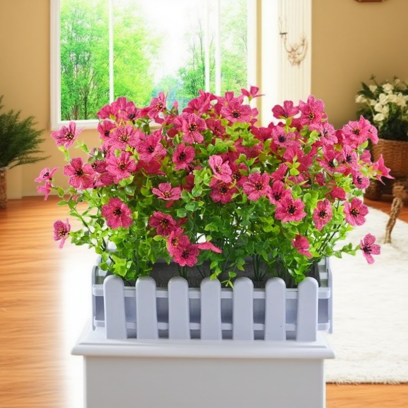 Simulación de valla violeta, esquina de la pared de la flor, partición del alféizar de la ventana, decoración, decoración de flores falsas, planta en maceta de eucalipto