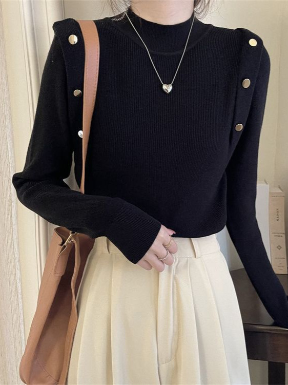 Black knitted long-sleeve
