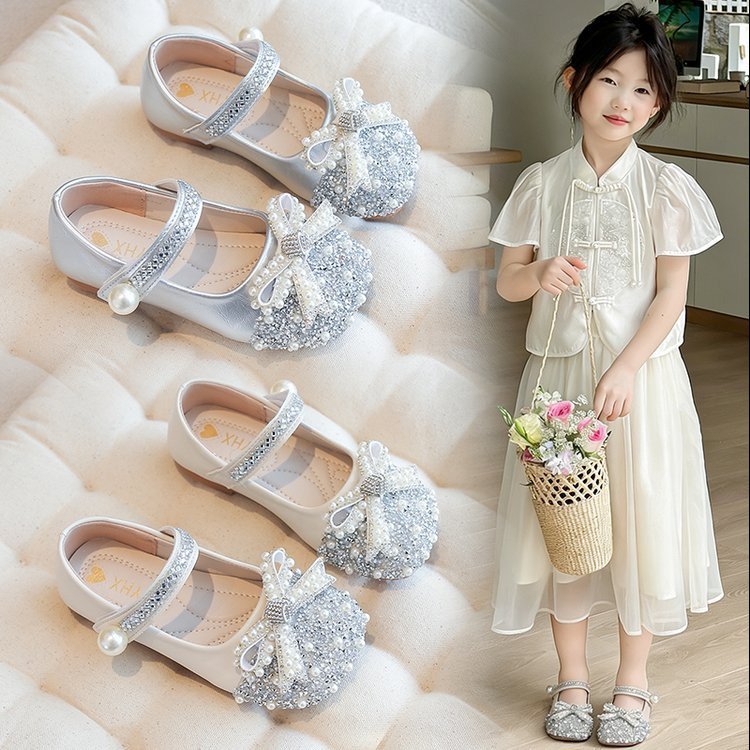 Zapatos de princesa de moda para niñas 2026 otoño nuevos zapatos de abertura superficial zapatos de arco de cristal zapatos de cuero para niños