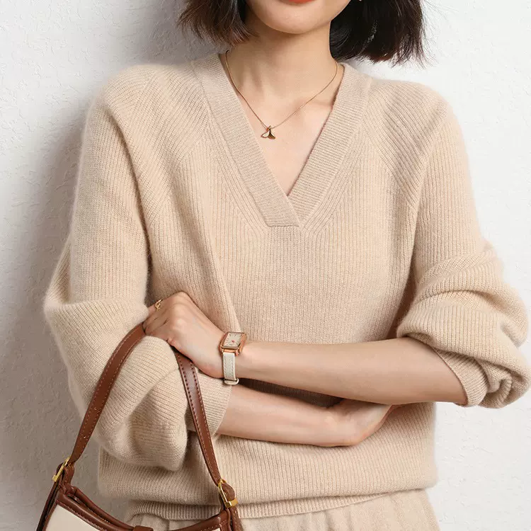 2025年秋冬羊绒衫V领女上衣针织衫秋冬毛衣加厚长袖高档毛衣定制