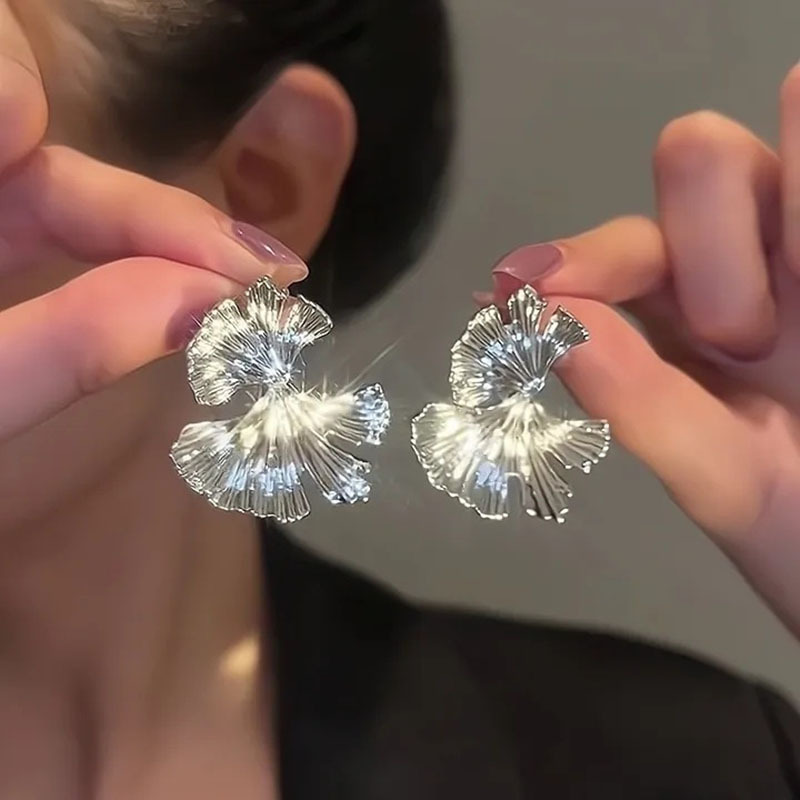 Design earrings