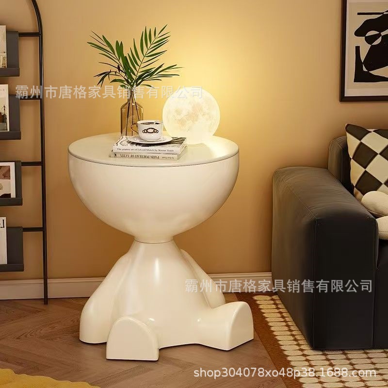 Trendy Creative Cream-Style Small Coffee Table with a Unique Design, Flat Side Table for Small Spaces, Sofa Side Table, Ultra-Narrow Bedside Cabinet