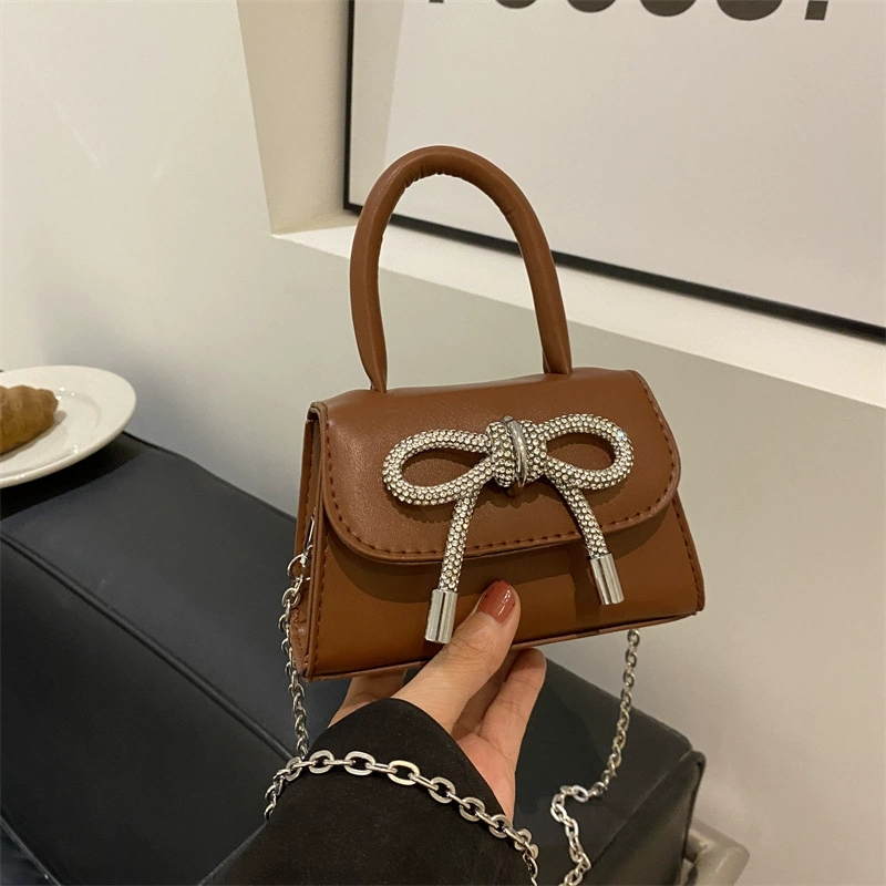 Small chain with bow, one-shoulder bag, shoulder bag, 2023 collection