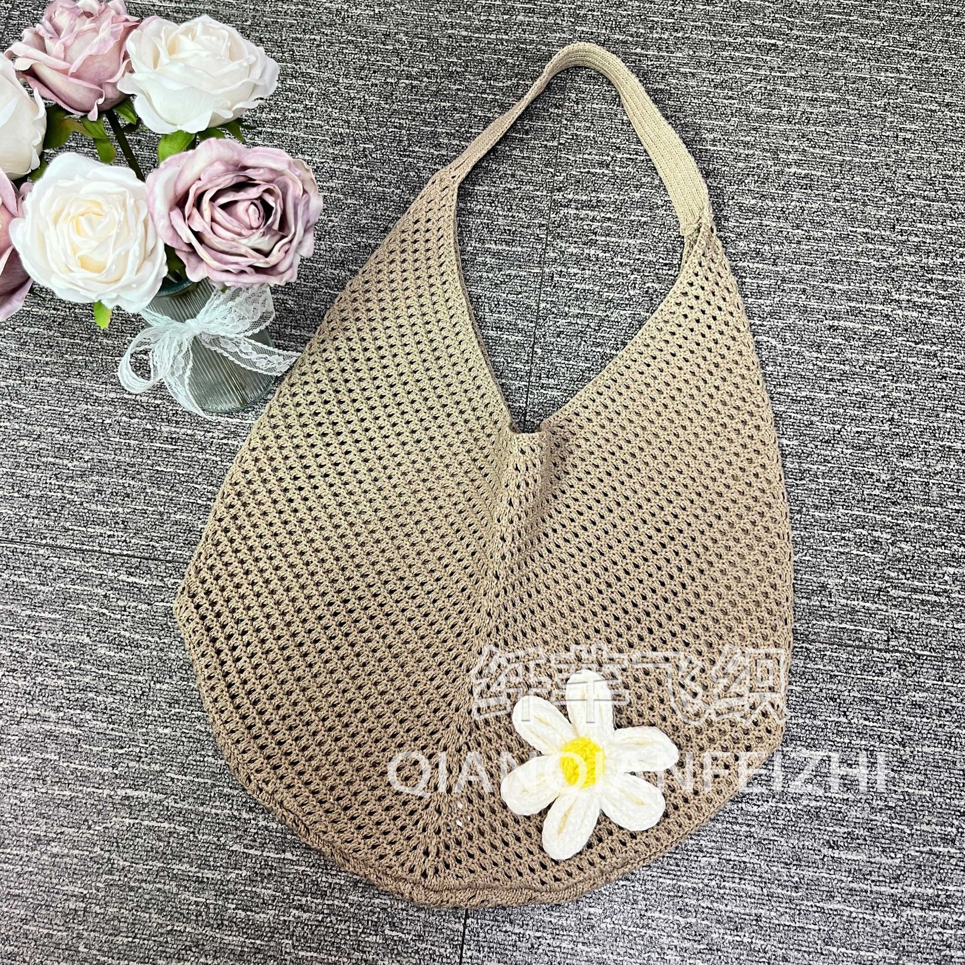 【작은 꽃과 함께】카키