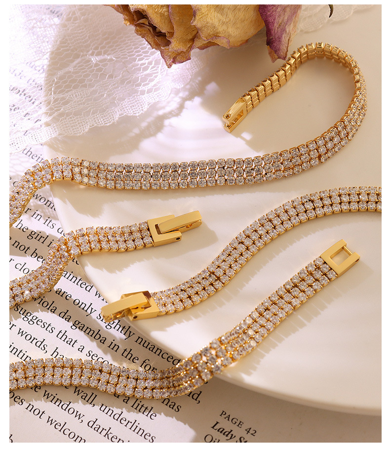 fashion gypsophila zircon titanium steel bracelet