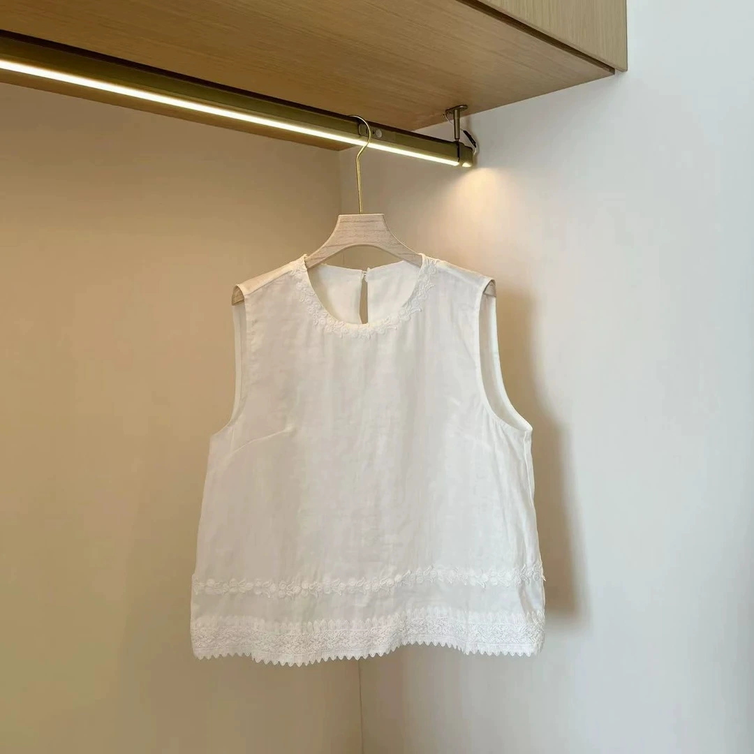 Новый китайский стиль кружевной модный дизайн вышитый топ 2025 лето круглый вырез свободный утягивающий безрукавный жилет