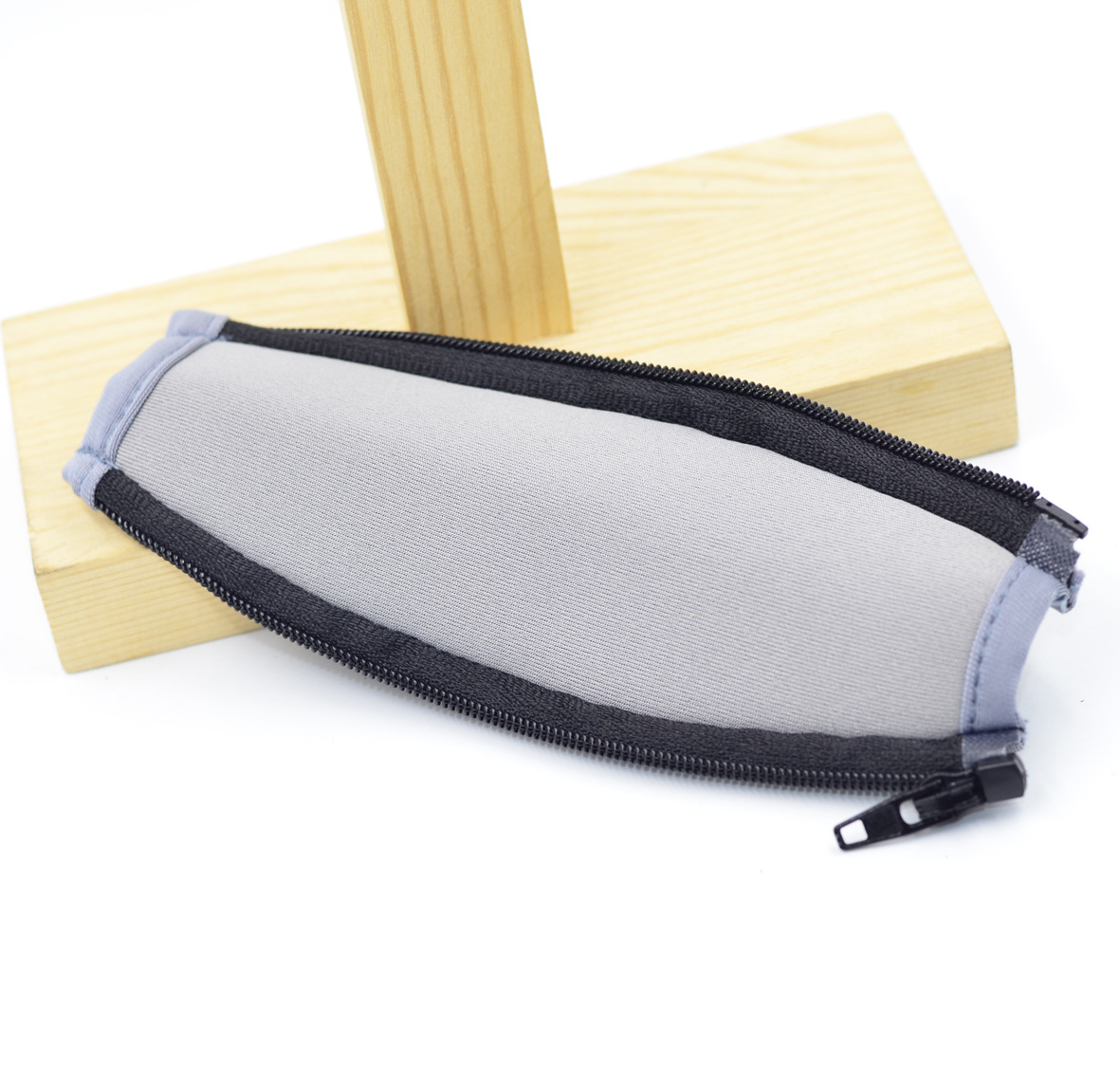 Gray 0313B0606