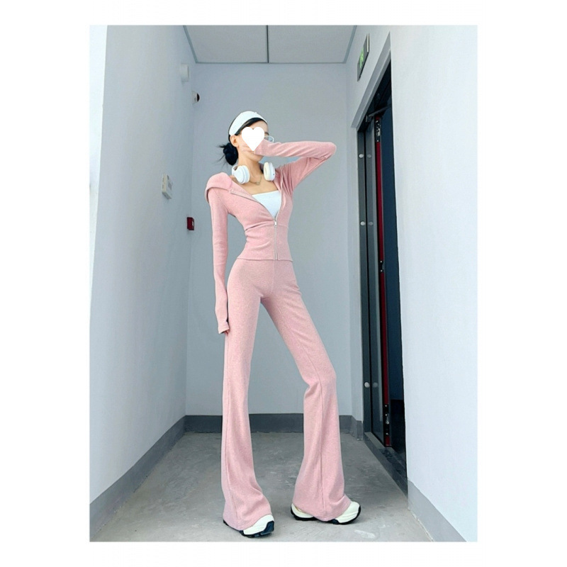 Airy knitted suit with zip-up hooded sweatshirt jacket + simple casual low-waist American-style wide-leg pants two-piece set Airy knitted suit with zip-up hooded sweatshirt jacket + simple casual low-waist American-style wide-leg pants two-piece set