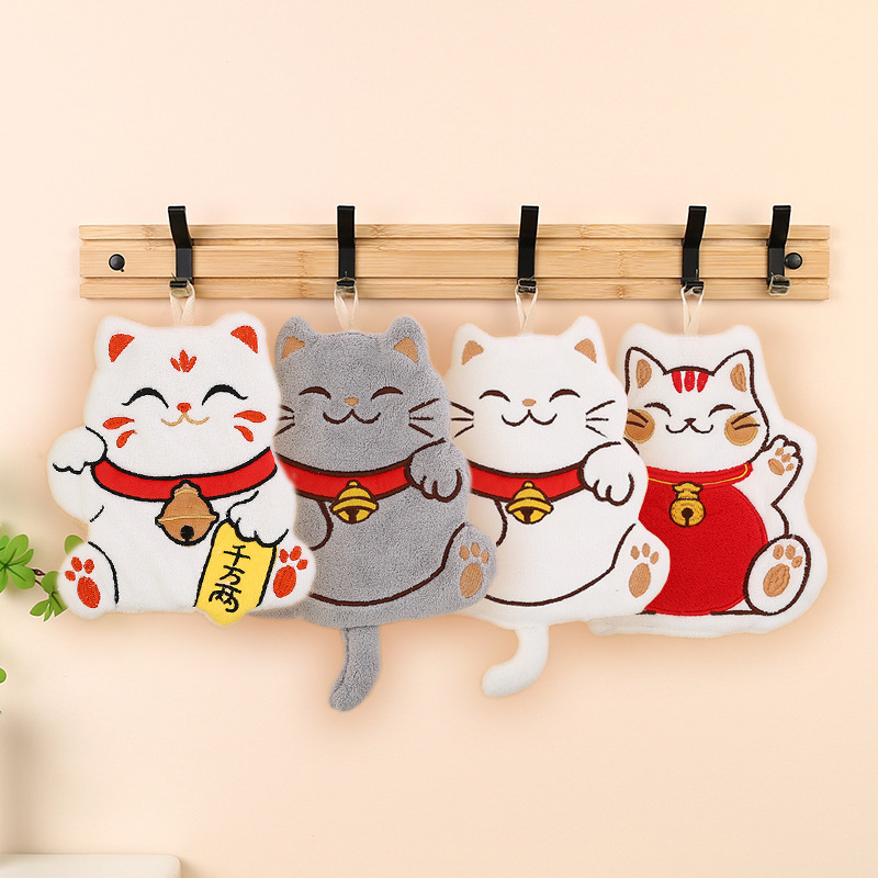Manufacturer Wholesale Lucky Cat Hand Towel Coral Velvet Cartoon Style Hanging Towel Kitchen Bathroom Children's Towel Soft