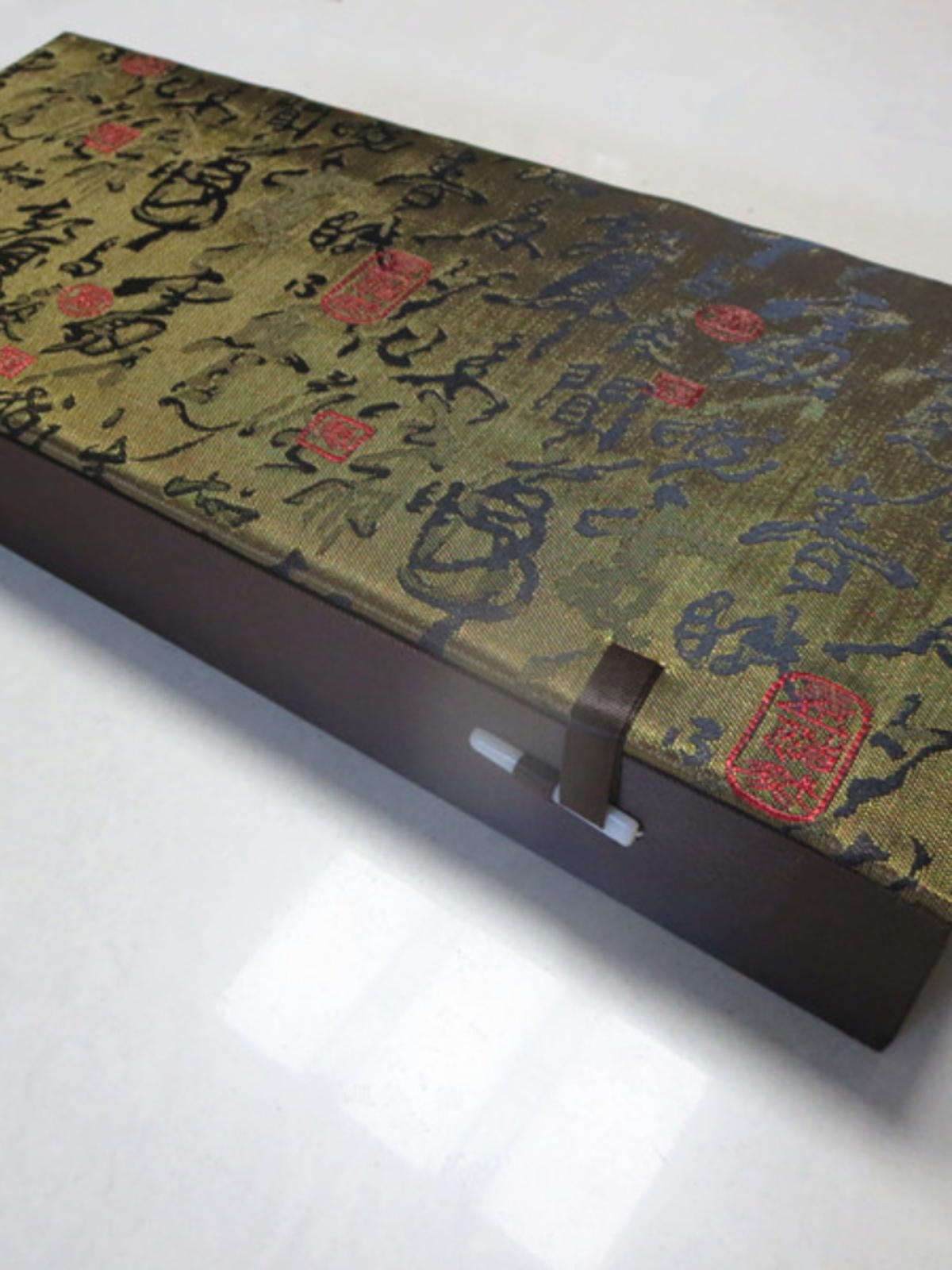 Caja de brocado doble caja de palillos caja de ventilador carro colgar marcos de fotos libros de talla de madera ornamentos artesanía caja de regalo