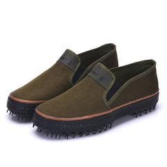 Camouflage men's shoes, Liberation-style slip-on work shoes—wear-resistant, non-slip, ideal for labor and training; factory-direct wholesale.
