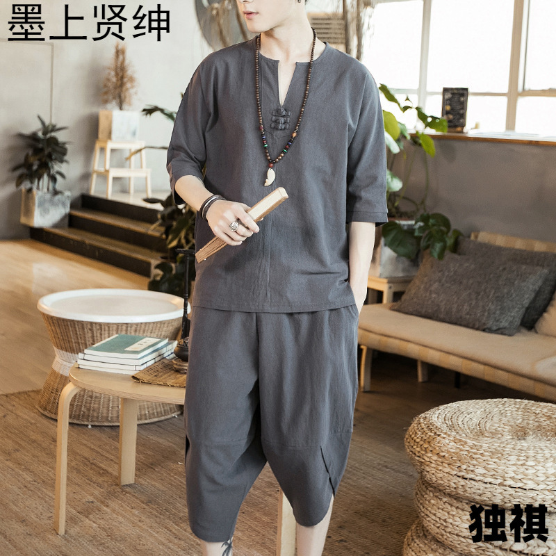 Traje de estilo chino 2022 nuevos hombres de manga tres cuartos traje de algodón y lino pantalones recortados con hebilla de disco traje casual de color sólido de moda