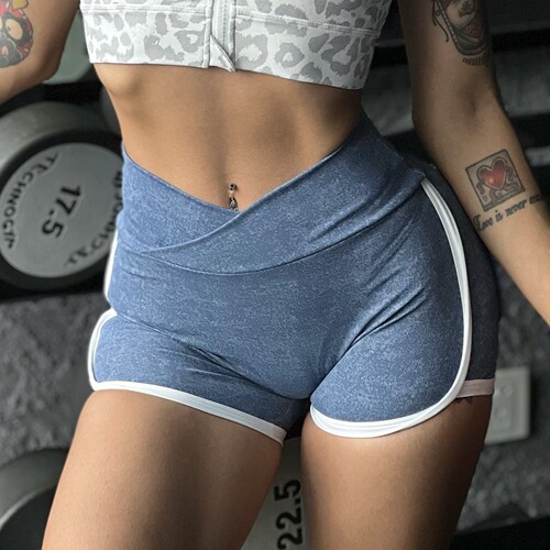European and American imitation denim pocket shorts for women's sports fitness yoga running butt lift peach high waist sexy breathable nude feeling