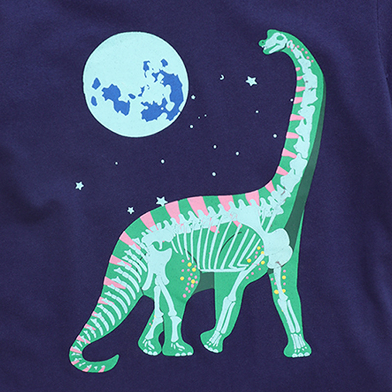Camiseta de manga corta para niños, bebés y niños pequeños, modelo 2025, top de punto de manga corta con diseño de dinosaurio luminoso.