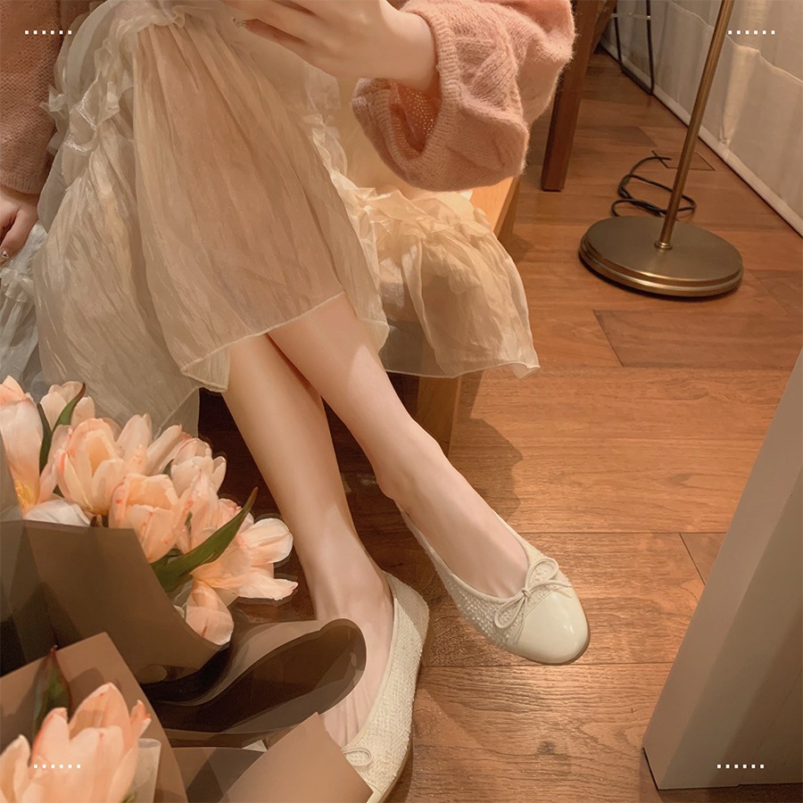 Versión de piel de oveja ~ Grape Madre con un pequeño arco dulce de arco empalmado zapatos de ballet plano de boca superficial zapatos de mujer
