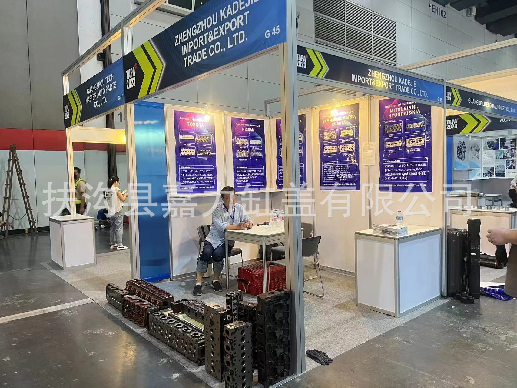 Source factory direct sales auto parts engine parts engine cylinder head D4EA four-cylinder cast iron cylinder head