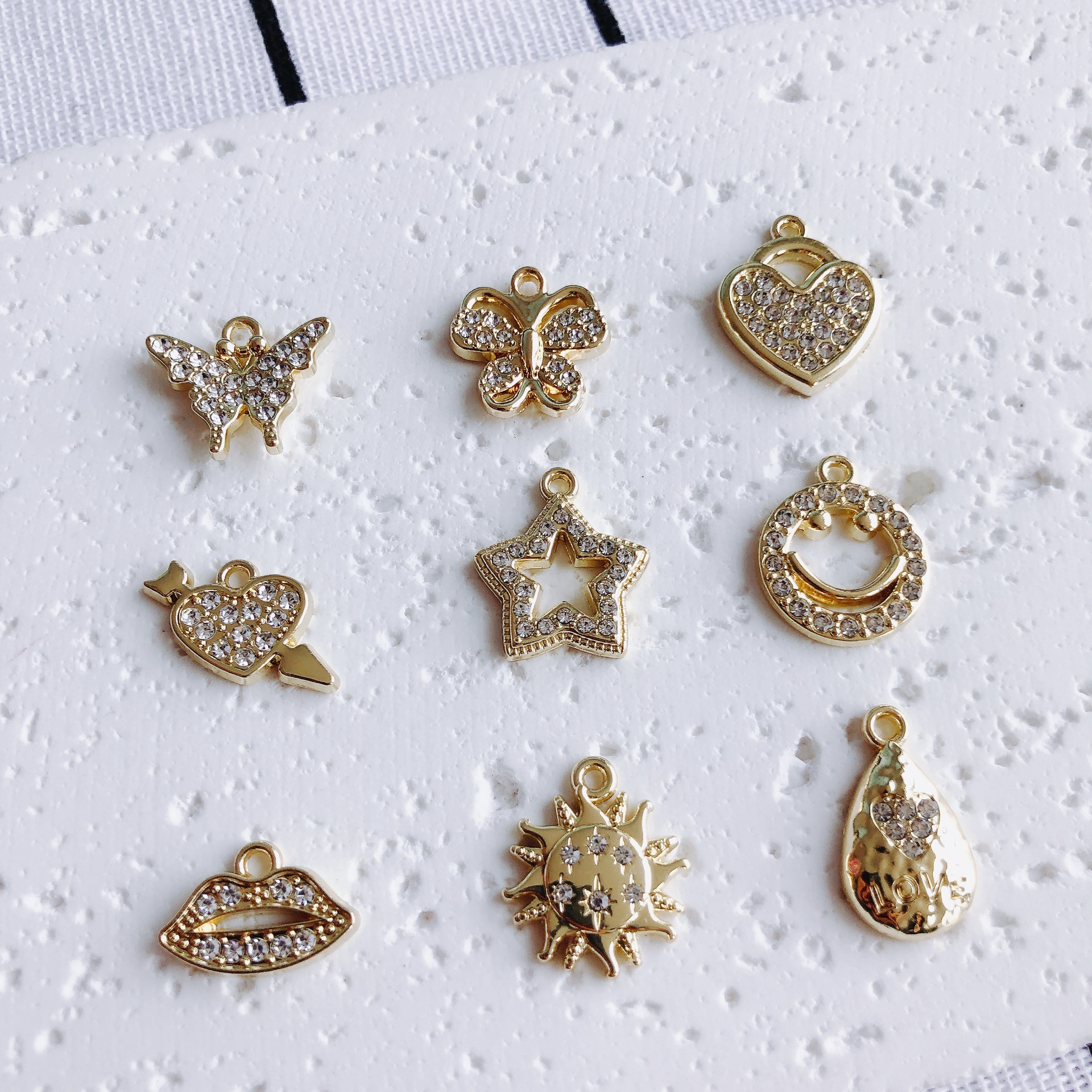 16g Weight Pendant Jewelry Making Type 14 * 12mm Jewelry Making Size Zircon Inlay Material DIY Jewelry Accessories Classification 10 PCS/Package Quantity Alloy Material Butterfly, Lock, Airplane Pattern All Seasons Season Inlay Design IG Style Style 10 PCS/Package 14 * 12mm Alloy Zircon Butterfly Lock Airplane Pendant 3