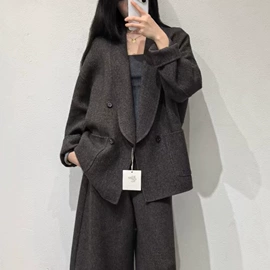 女式毛呢外套;小西装;女式马甲