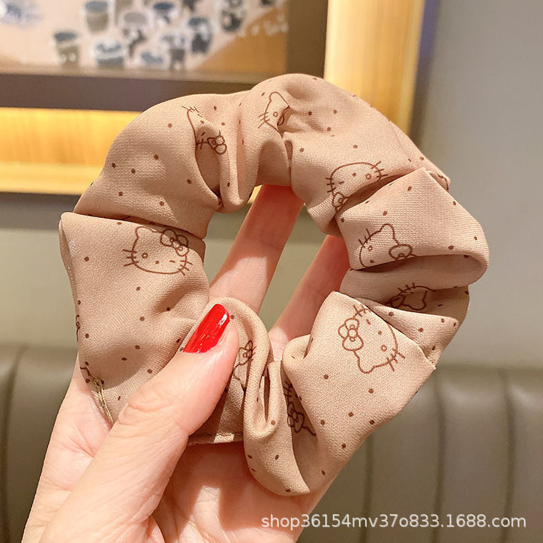 Anillo de pelo de gato té con leche