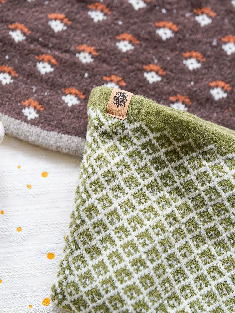 Серия BISQUETehtävä прямой нагрудник