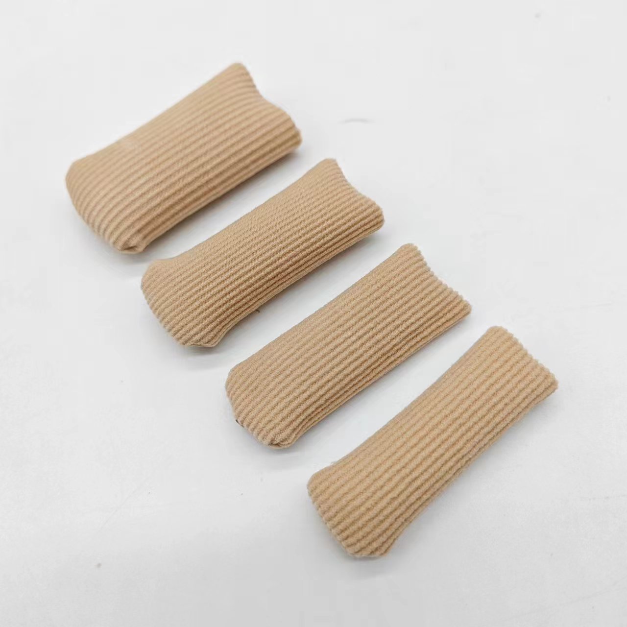 Cubierta del dedo del pie de fibra cubierta de silicona cubierta protectora cubierta cerrada corte anti-desgaste cubierta del dedo del pie SEB tubo de viscosa cubierta del dedo del pie