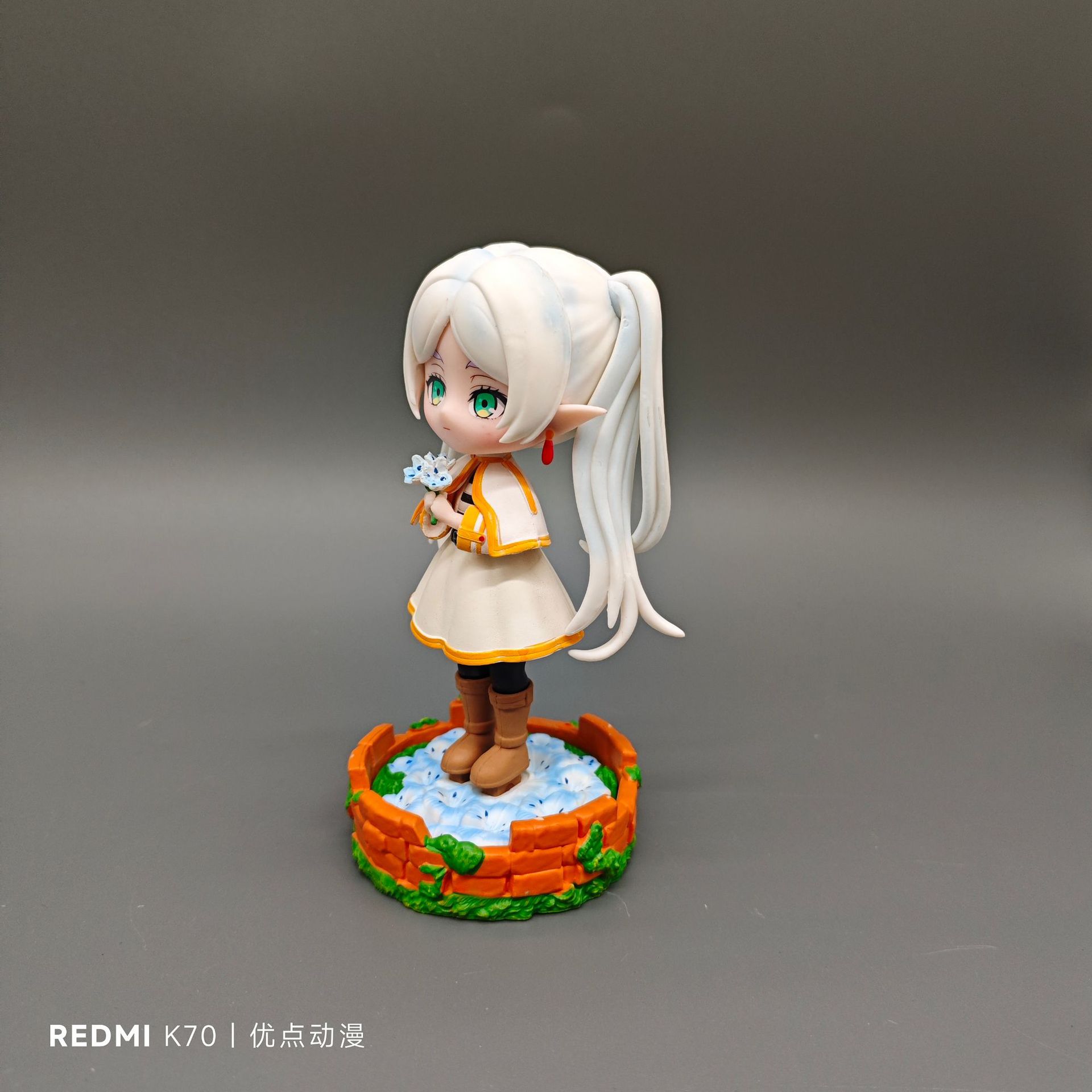 릴리의 마법의 자금 조달 엘프 소녀 Q 버전 릴리의 스탠딩 자세 박스 핸드셋