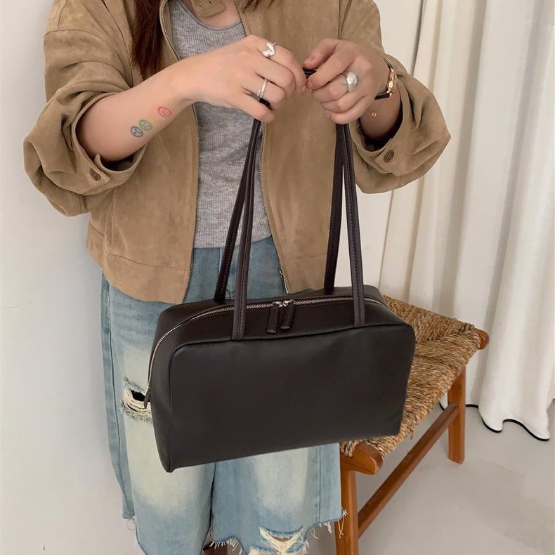 Top Grain Sheepskin Bowling Bag For Women, Versatile Commuter Boston Handbag, Large Capacity Shoulder Tote Pillow Bag