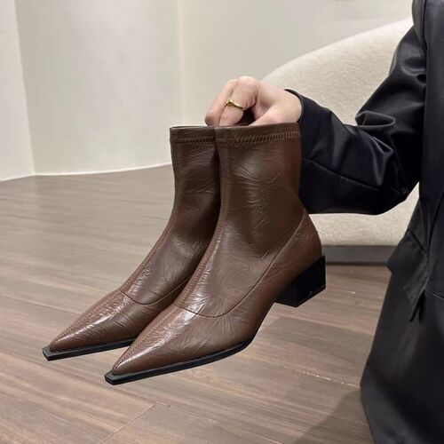 Korean-style small nude leather boots with pointed toes, short women's shoes, 2025 trendy and versatile fashion boots with thick heels and slim design