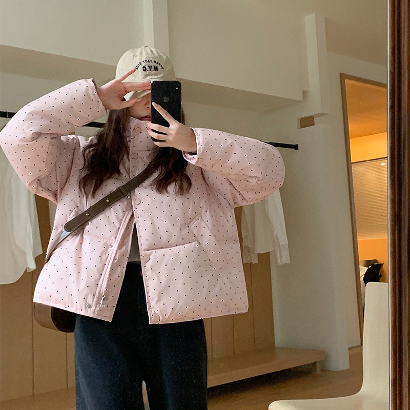 Spot de comercio exterior 2025 invierno japonés y coreano dulce estudiantes ondas de cuello corto pan chaqueta de algodón chaqueta mujer