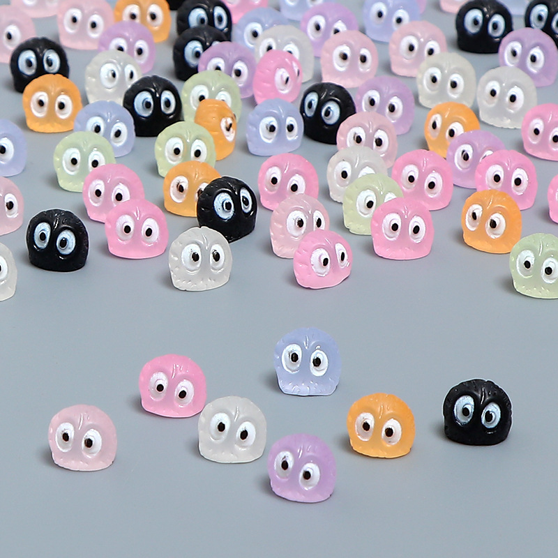 Cartoon Mini Elf Little Coal Ball Micro Landscape Glow-In-The-Dark Resin Accessories DIY Decoration Desktop Car Ornament Cartoon Mini Elf Little Coal Ball Micro Landscape Glow-In-The-Dark Resin Accessories DIY Decoration Desktop Car Ornament